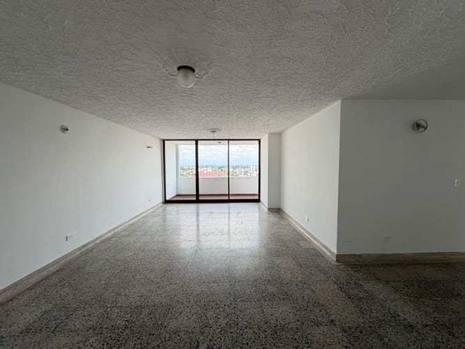 Apartamento de 3 alcobas en arriendo en San Fernando Viejo, Cali, 111 m² · foto 4 de 13