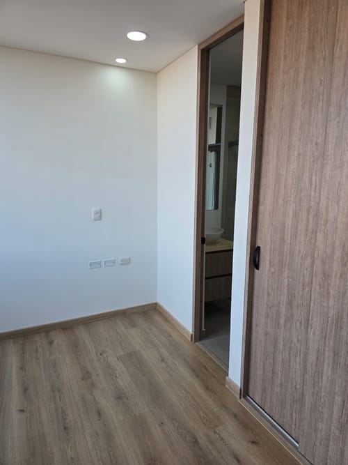 Apartaestudio en arriendo en Santa Barbara Oriental, Bogotá, 29 m² · foto 13 de 20