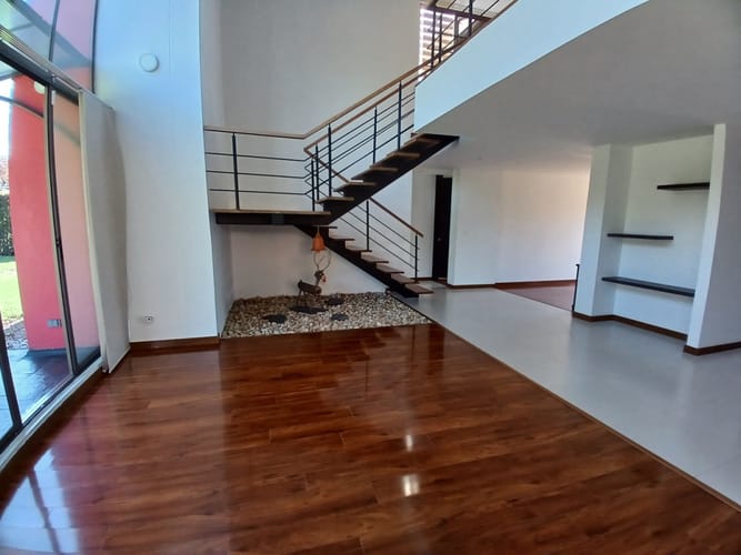 Casa de 3 alcobas en arriendo en Parcelas, Cota, 207 m² · foto 5 de 22