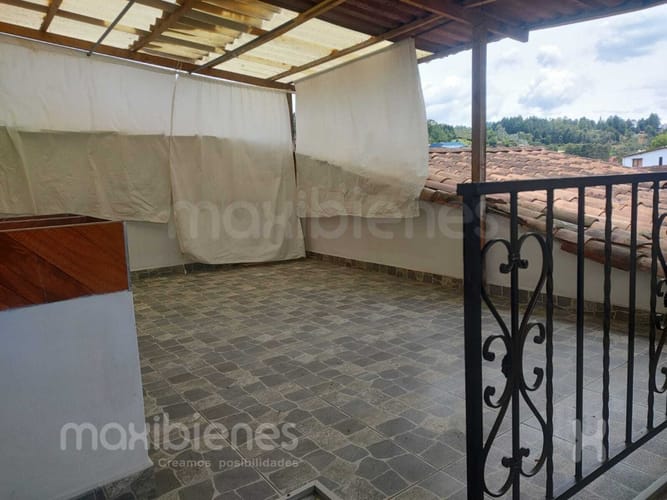 Casa de 4 alcobas en venta en Guarne, 80 m² · foto 3 de 12