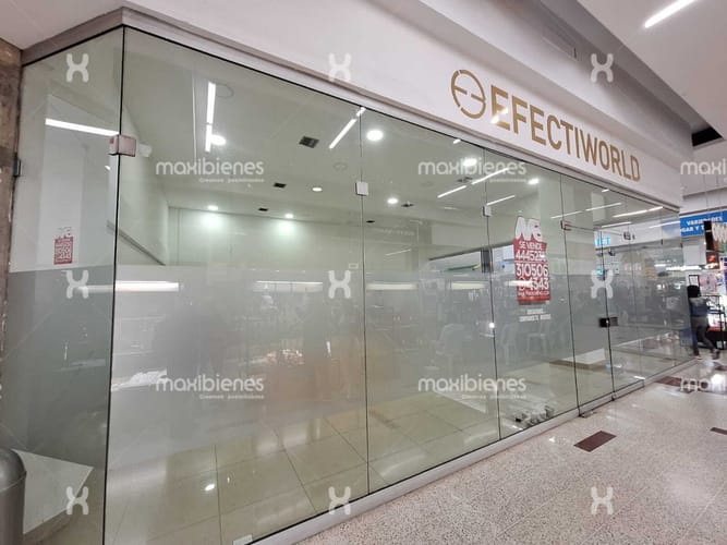 Oficina en arriendo en El Poblado, Medellín, 290 m² · foto 3 de 5