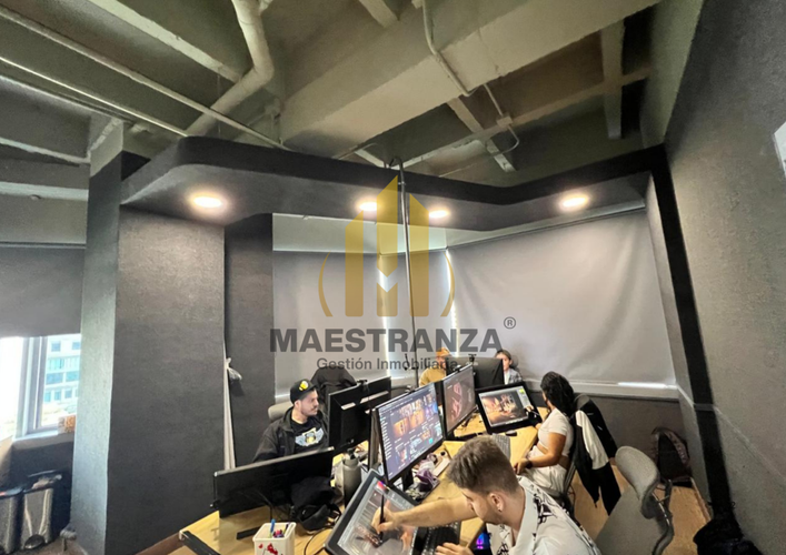 Oficina en venta en Milla De Oro, Medellín, 77 m² · foto 2 de 6