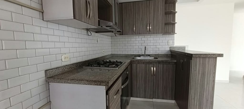 Apartamento de 2 alcobas en arriendo en Ciudad Melendez, Cali, 70 m² · foto 8 de 24
