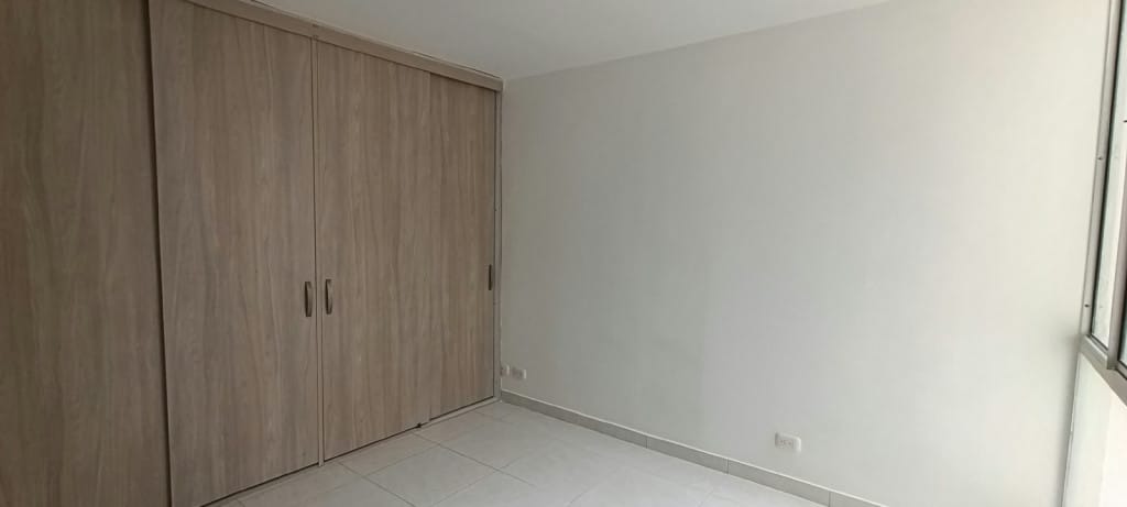 Apartamento de 2 alcobas en arriendo en Ciudad Melendez, Cali, 70 m² · foto 13 de 24