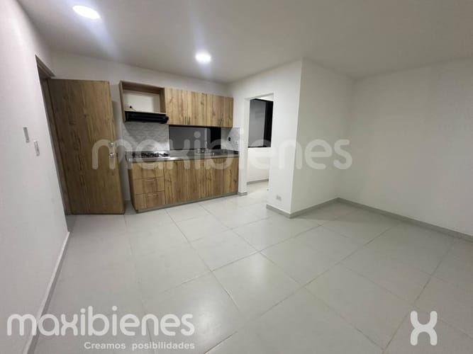 Apartamento de 2 alcobas en arriendo en Loma Del Indio, Medellín, 50 m² · foto 1 de 12