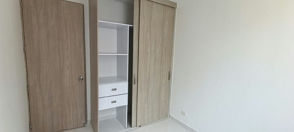 Apartamento de 2 alcobas en arriendo en Ciudad Melendez, Cali, 70 m² · foto 22 de 24