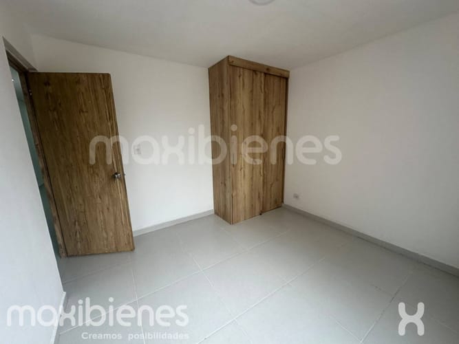 Apartamento de 2 alcobas en arriendo en Loma Del Indio, Medellín, 50 m² · foto 8 de 12