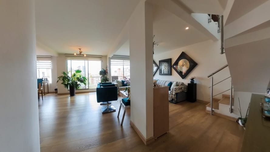 Apartamento de 3 alcobas en venta en La Alameda Centro, Bogotá, 167 m² · foto 2 de 24
