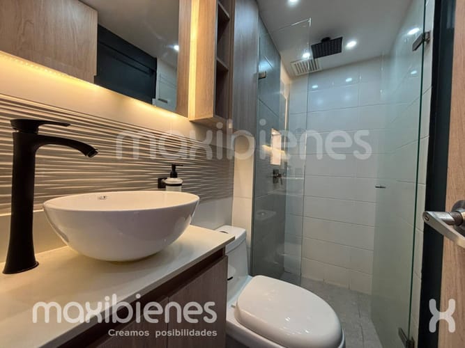 Apartamento de 2 alcobas en arriendo en Cabecera San Antonio De Prado, Medellín, 68 m² · foto 6 de 9