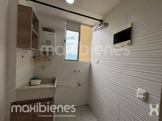 Apartamento de 2 alcobas en arriendo en Cabecera San Antonio De Prado, Medellín, 68 m² · foto 8 de 9