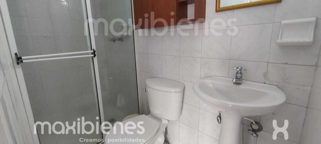 Apartamento de 3 alcobas en arriendo en Florida Nueva, Medellín, 115 m² · foto 9 de 13