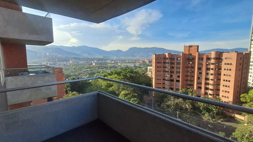Apartamento de 2 alcobas en arriendo en Santa Maria De Los Angeles, Medellín, 104 m² · foto 5 de 18