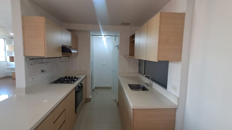 Apartamento de 2 alcobas en arriendo en Santa Maria De Los Angeles, Medellín, 104 m² · foto 7 de 18