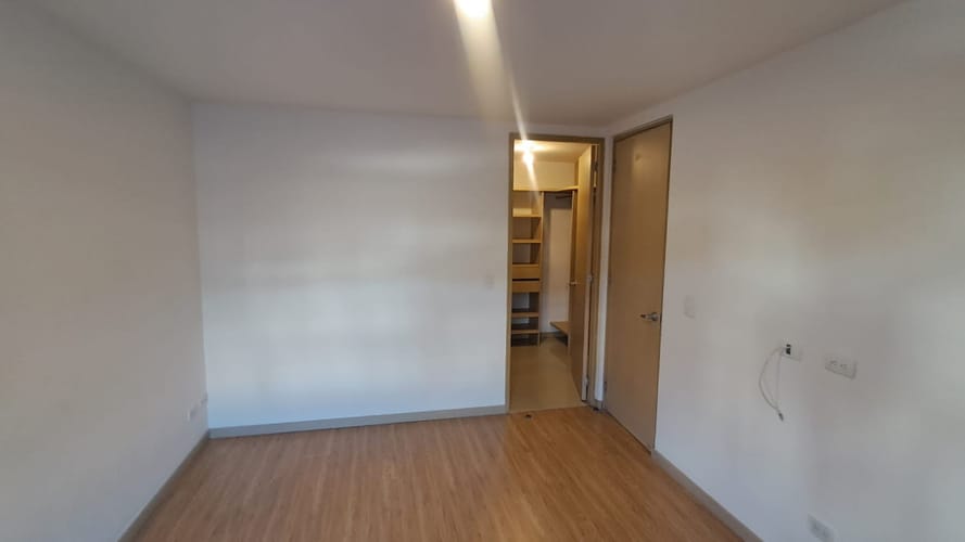 Apartamento de 2 alcobas en arriendo en Santa Maria De Los Angeles, Medellín, 104 m² · foto 10 de 18