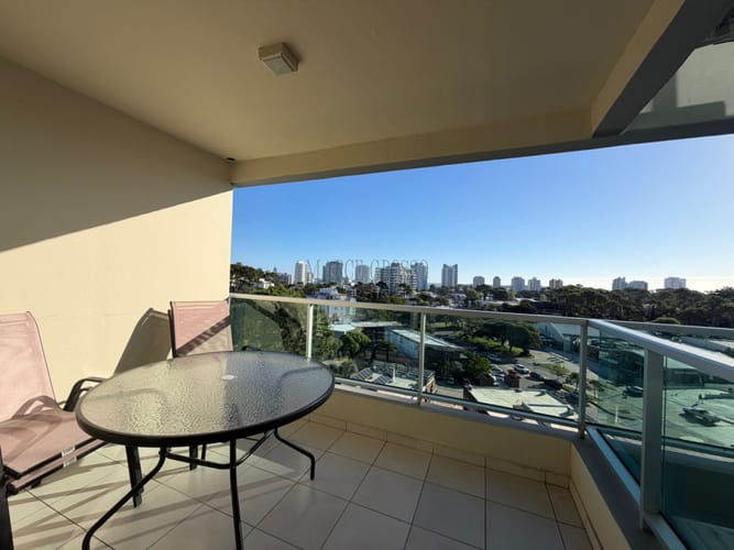 Apartamento en alquiler anual de 1 dormitorio en Torre Gala vista ,  Punta del este · Foto 2