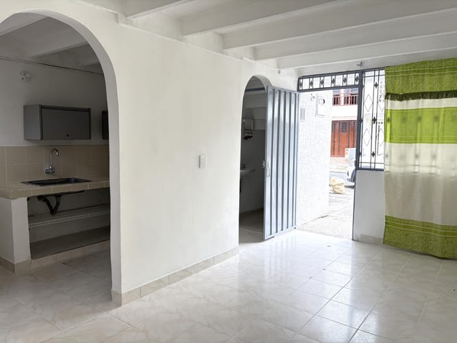 Casa de 3 alcobas en arriendo en El Jardin, Palmira, 60 m² · foto 3 de 17