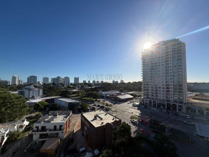 Apartamento en alquiler anual de 1 dormitorio en Torre Gala vista ,  Punta del este · Foto 4