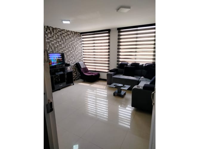 Apartamento de 3 alcobas en venta en Engativá, Soacha, 53 m² · foto 2 de 20