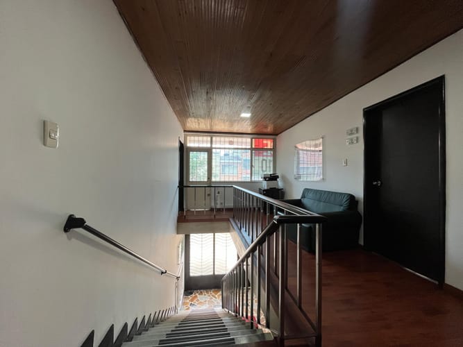 Casa de 12 alcobas en venta en La Soledad, Bogotá, 400 m² · foto 7 de 18