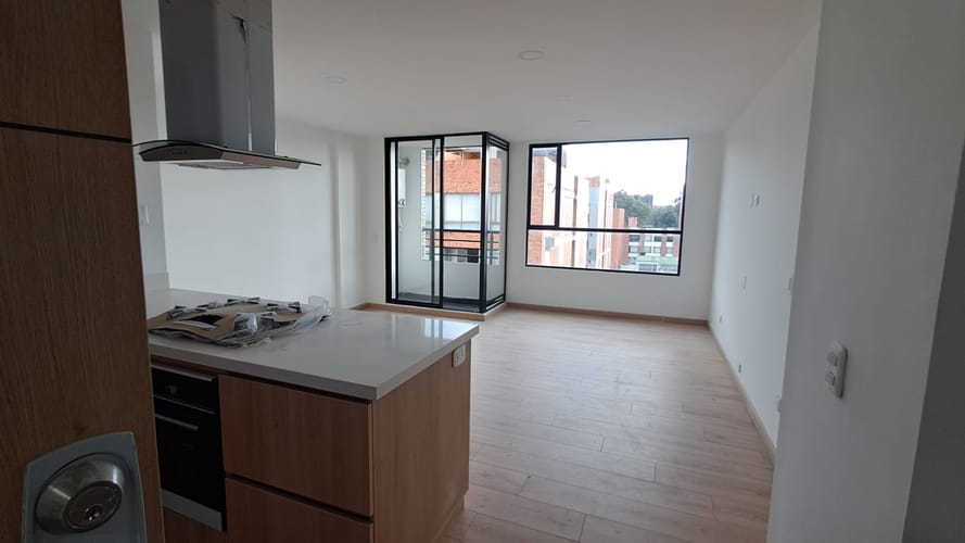 Apartaestudio en venta en Nuevo Country, Bogotá, 58 m² · foto 2 de 9