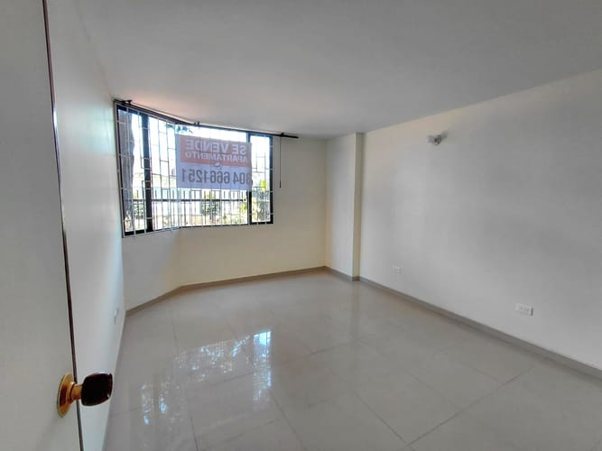 Apartamento de 3 alcobas en venta en Alhambra, Bogotá, 111 m² · foto 10 de 24