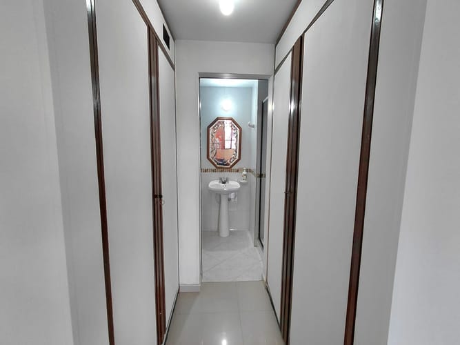 Apartamento de 3 alcobas en venta en Alhambra, Bogotá, 111 m² · foto 13 de 24