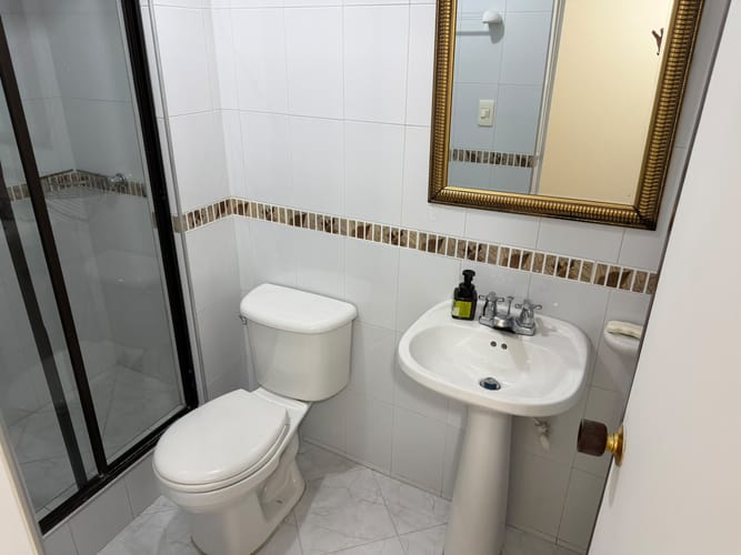 Apartamento de 3 alcobas en venta en Alhambra, Bogotá, 111 m² · foto 21 de 24
