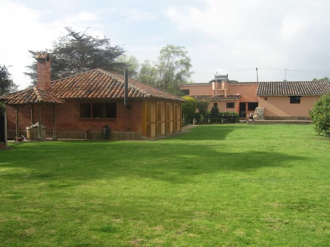 Casa de 3 alcobas en venta en Fonquetá, Chía, 380 m² · foto 2 de 24