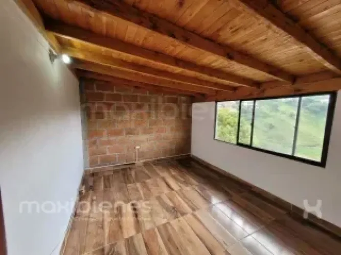 Finca en arriendo en Fontibon, Rionegro, 200 m² · foto 2 de 15