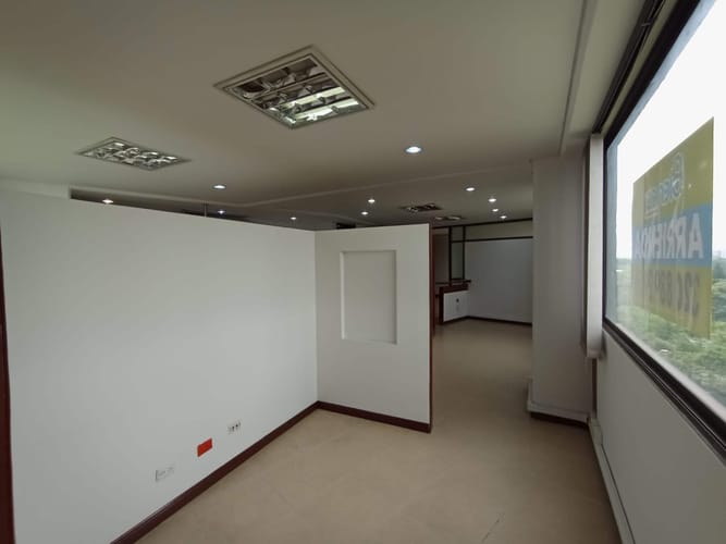 Oficina en arriendo en Chipichape, Cali, 40 m² · foto 8 de 16