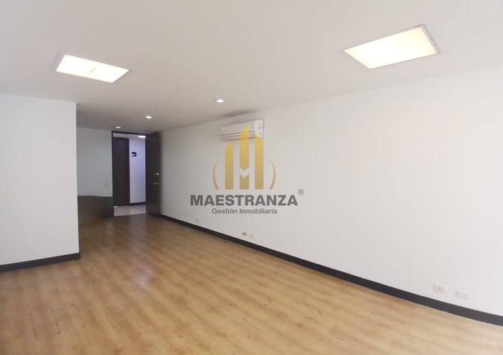 Oficina en arriendo en La Aguacatala, Medellín, 38 m² · foto 4 de 8