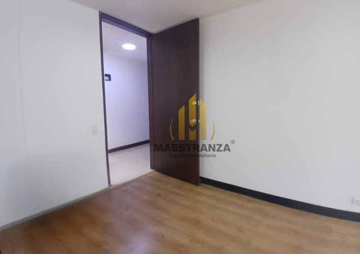 Oficina en arriendo en La Aguacatala, Medellín, 38 m² · foto 5 de 8