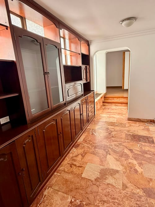 Apartamento de 3 alcobas en venta en Santa Barbara, Bogotá, 178 m² · foto 2 de 17