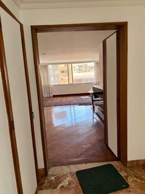 Apartamento de 3 alcobas en venta en Santa Barbara, Bogotá, 178 m² · foto 5 de 17