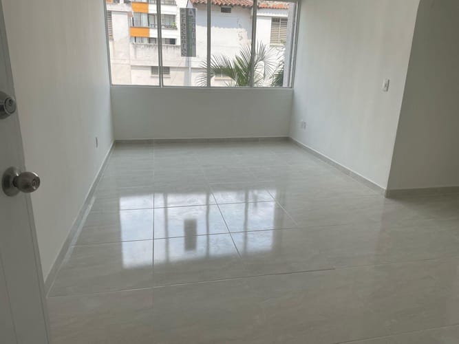 Apartamento de 3 alcobas en venta en Igzabelar, Bucaramanga, 65 m² · foto 2 de 11