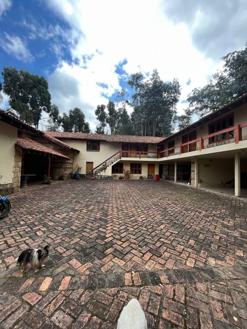 Casa de 10 alcobas en venta en Yerbabuena, Chía, 825 m² · foto 2 de 24