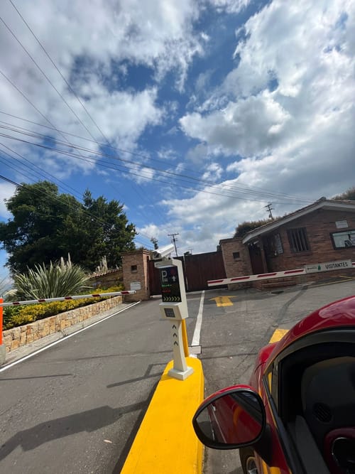 Casa de 10 alcobas en venta en Yerbabuena, Chía, 825 m² · foto 4 de 24