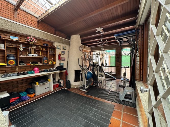 Casa en arriendo en Chicó Navarra, Bogotá · foto 7 de 24