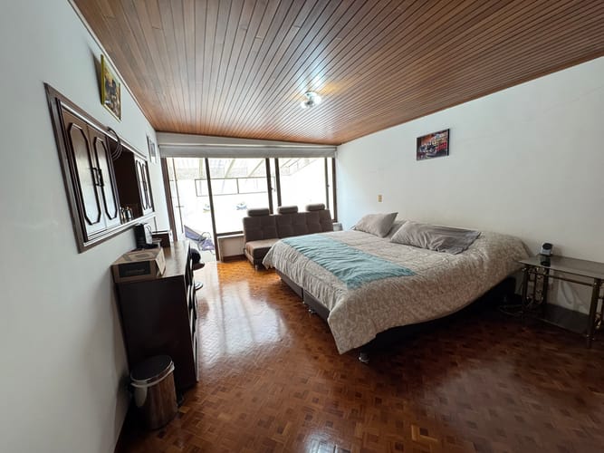 Casa en arriendo en Chicó Navarra, Bogotá · foto 11 de 24