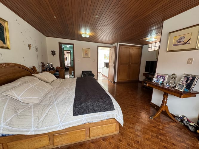 Casa en arriendo en Chicó Navarra, Bogotá · foto 14 de 24