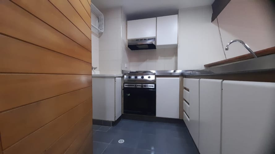 Apartaestudio en venta en Cedritos, Bogotá, 43 m² · foto 3 de 18
