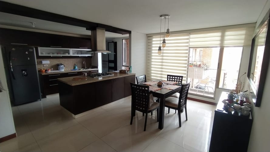 Apartamento de 4 alcobas en venta en Colina Campestre, Bogotá, 200 m² · foto 4 de 24