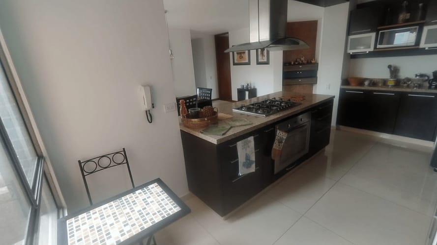 Apartamento de 4 alcobas en venta en Colina Campestre, Bogotá, 200 m² · foto 12 de 24