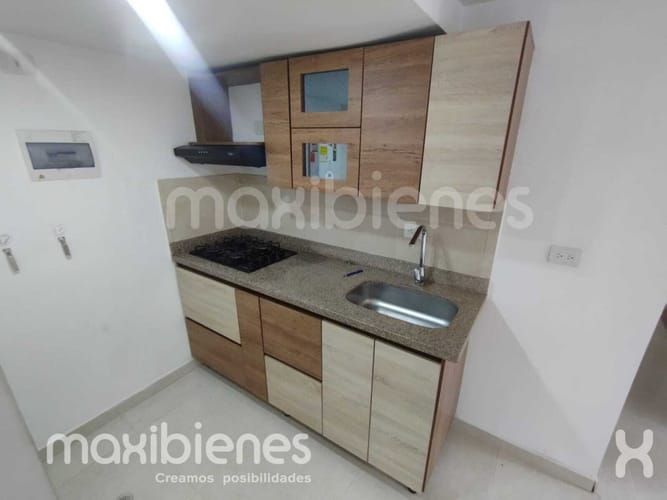 Apartamento de 3 alcobas en arriendo en Pajarito, Medellín, 53 m² · foto 7 de 12