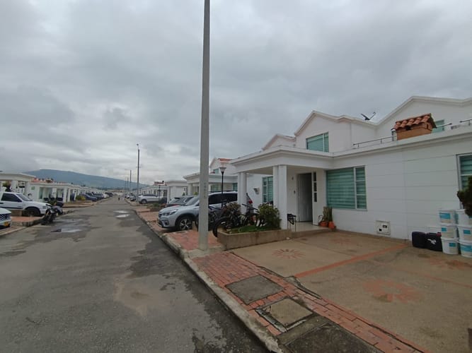 Casa de 4 alcobas en venta en Barandillas, Zipaquirá, 180 m² · foto 5 de 24