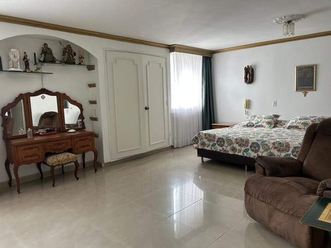 Apartamento de 3 alcobas en venta en Manila, Medellín, 206 m² · foto 3 de 15