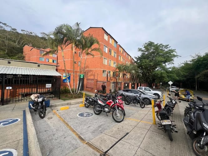Apartamento de 2 alcobas en venta en Melendez, Cali, 51 m² · foto 2 de 23