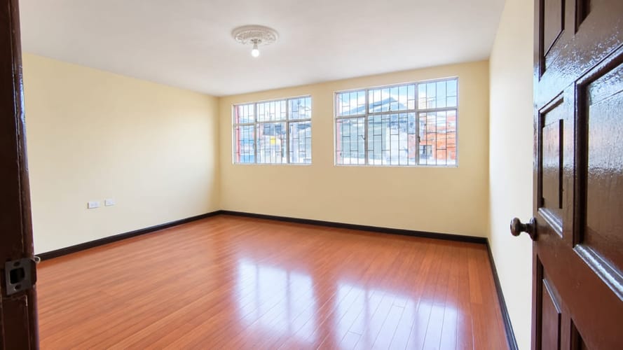Casa de 2 alcobas en venta en La Estrada, Bogotá, 300 m² · foto 5 de 6