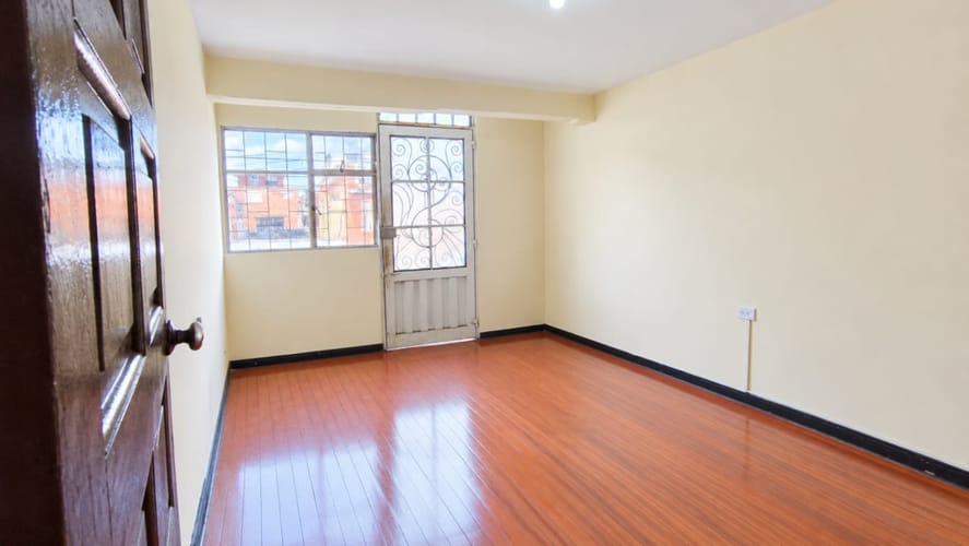 Casa de 2 alcobas en venta en La Estrada, Bogotá, 300 m² · foto 6 de 6