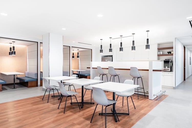 Oficina en arriendo en Lalinde, Medellín, 50 m² · foto 6 de 10